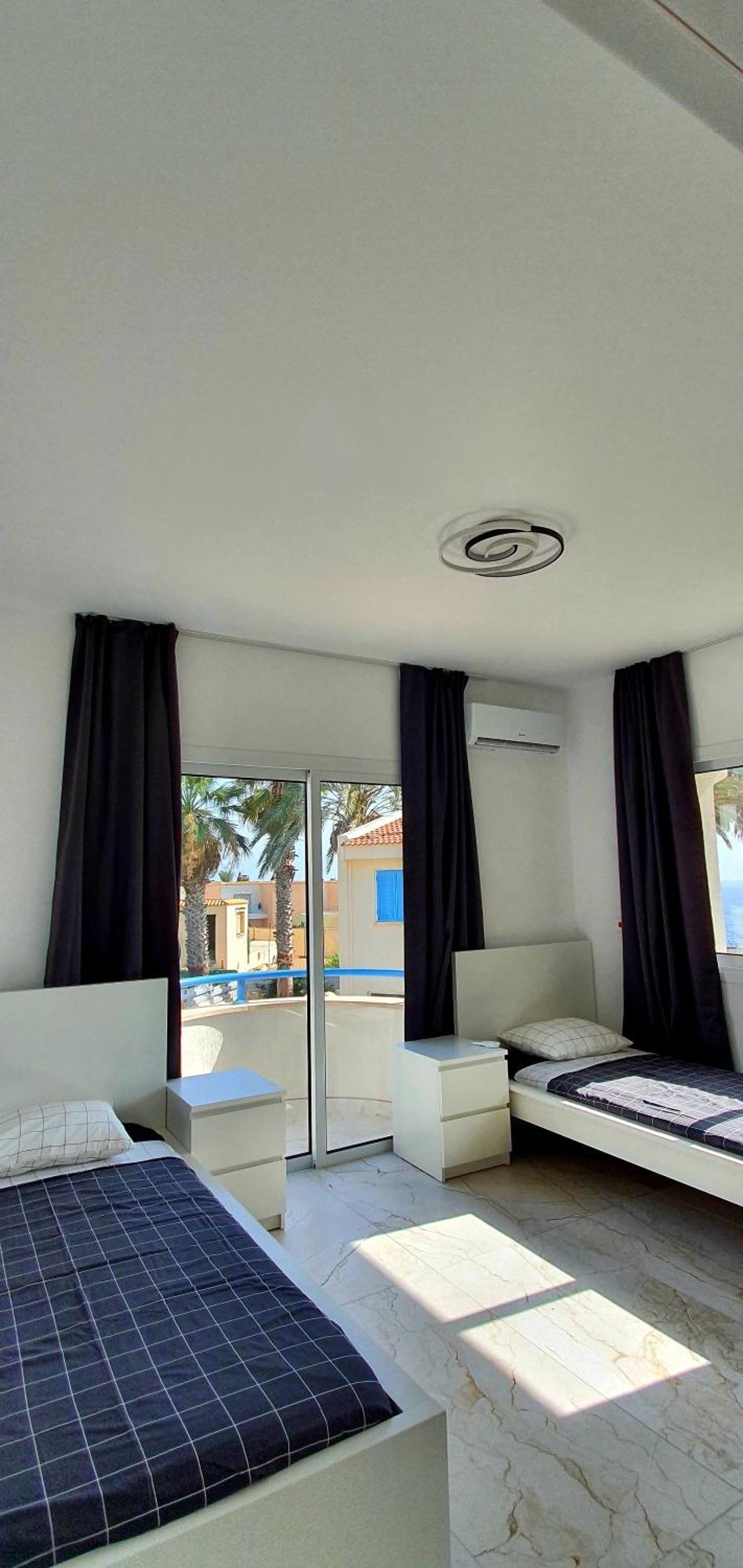 Villa Aphrodite By The Sea Paphos Exteriör bild